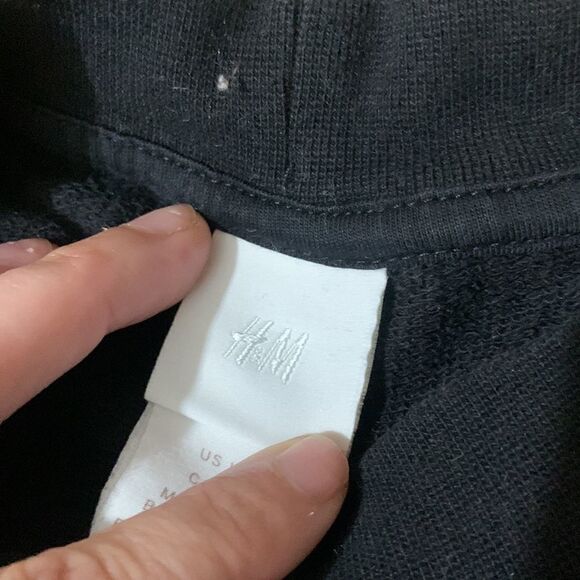 H & M front Knot Sweatshirt - Picture 5 of 5